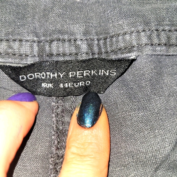 🔥2 for$40🔥 Dorthy Khaki Shorts Sz14 - Picture 3 of 3